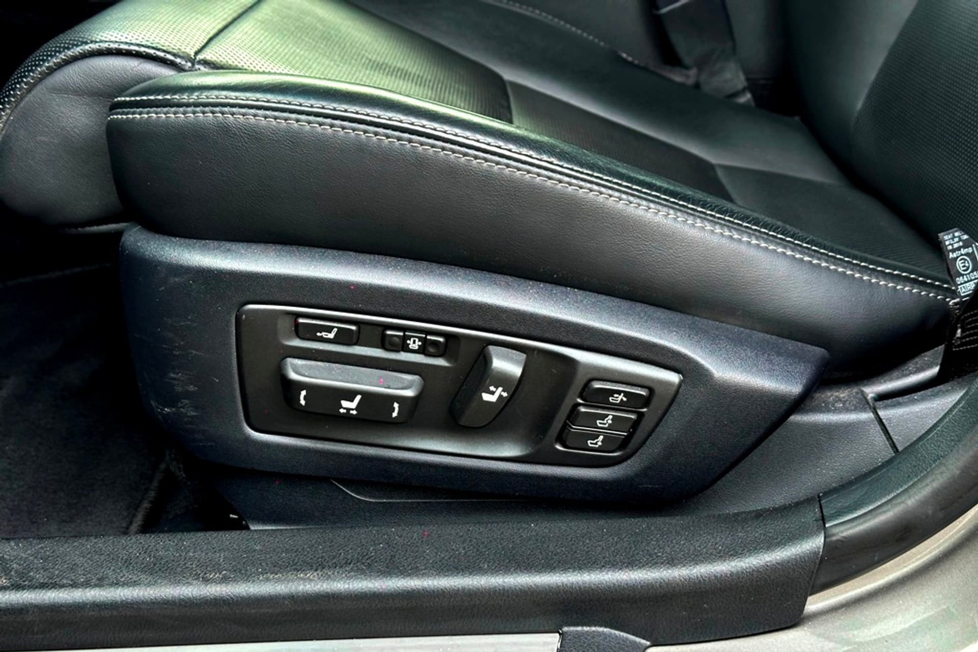 Lexus GS 450h President Line thumbnail 36