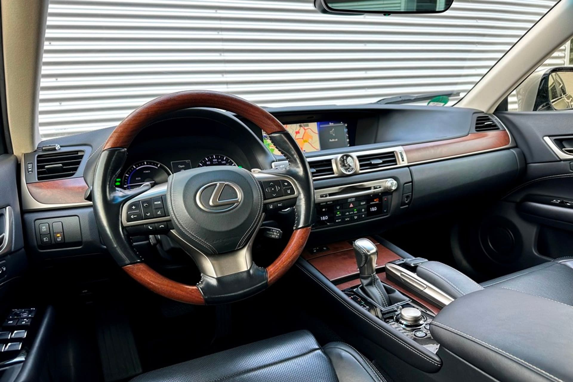 Lexus GS 450h President Line thumbnail 9