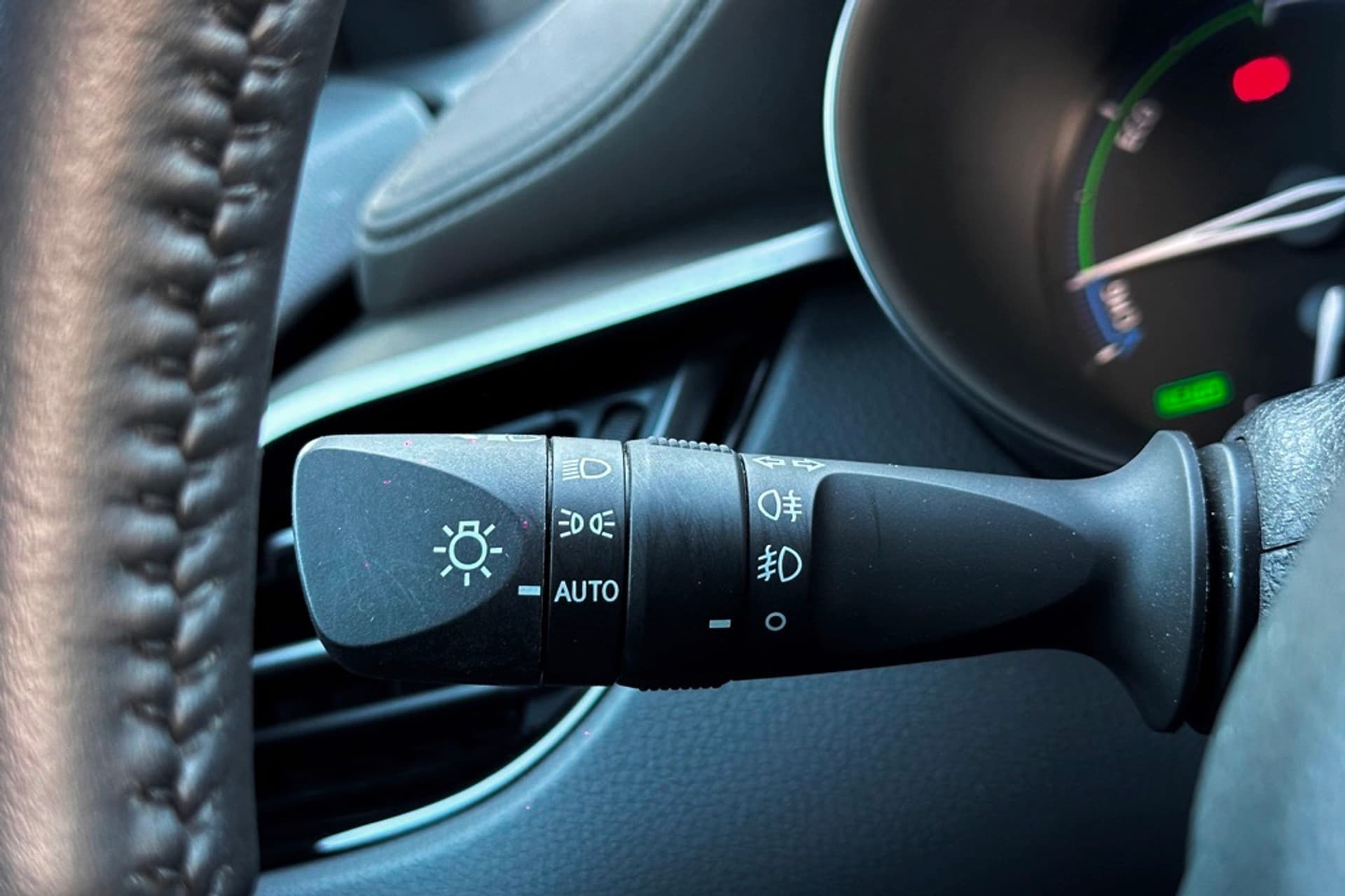 Toyota C-HR 1.8 Hybrid Style Bi-Tone Carplay / Safety Pakket / Navi thumbnail 20