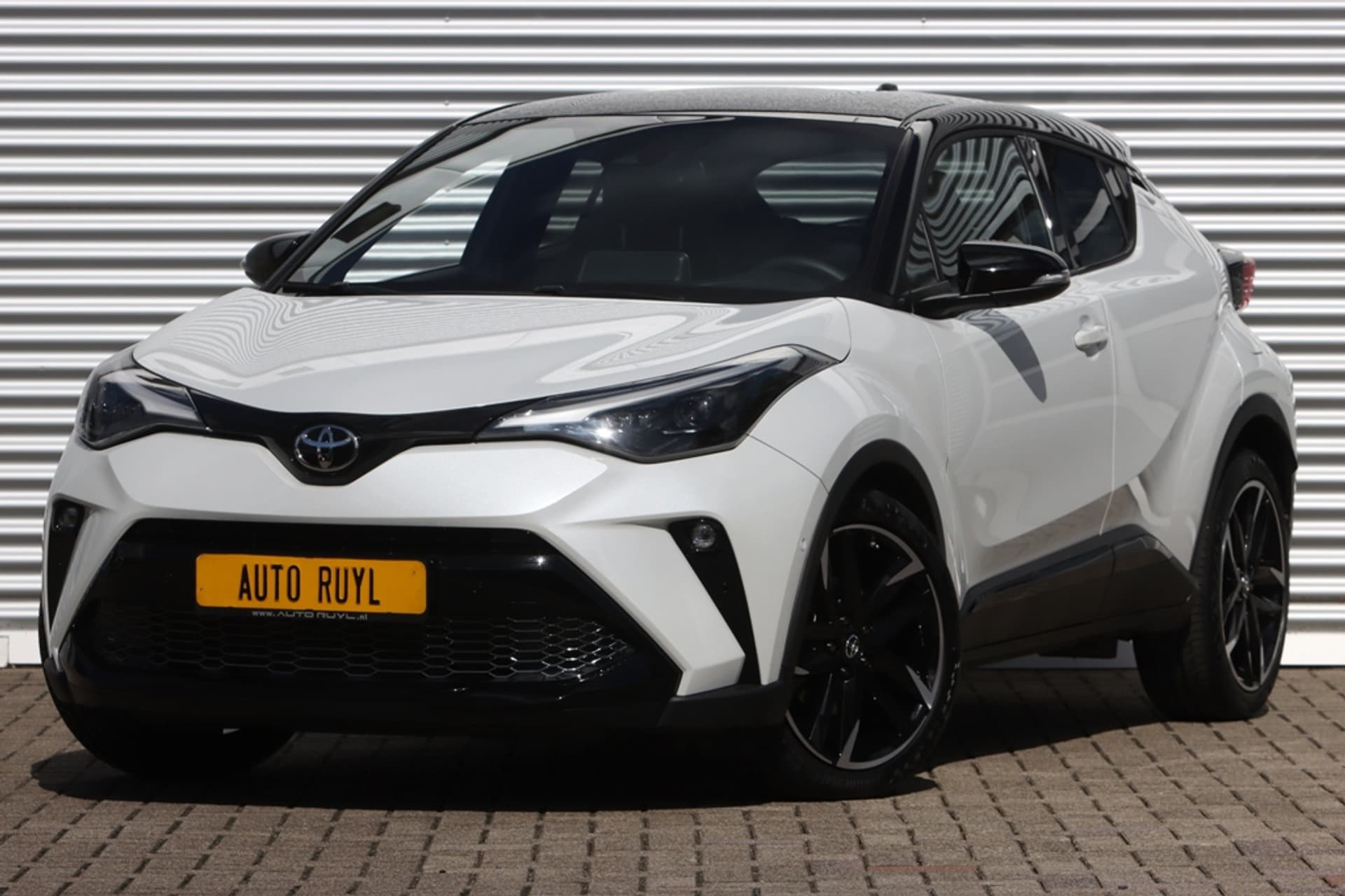 Toyota C-HR 1.8 Hybrid GR-Sport Bi-Tone 9.266 KM.