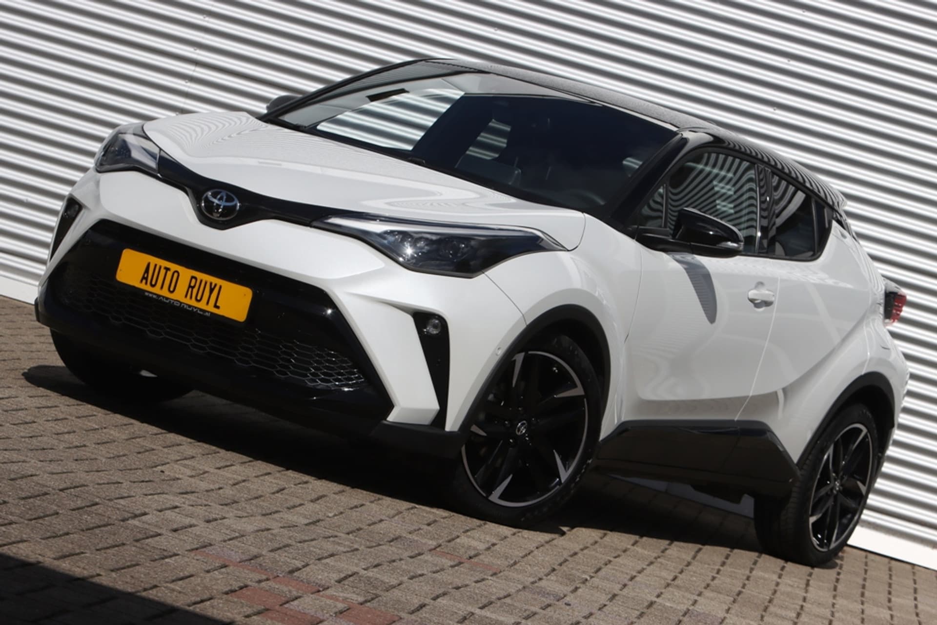 Toyota C-HR 1.8 Hybrid GR-Sport Bi-Tone 9.266 KM. thumbnail 11
