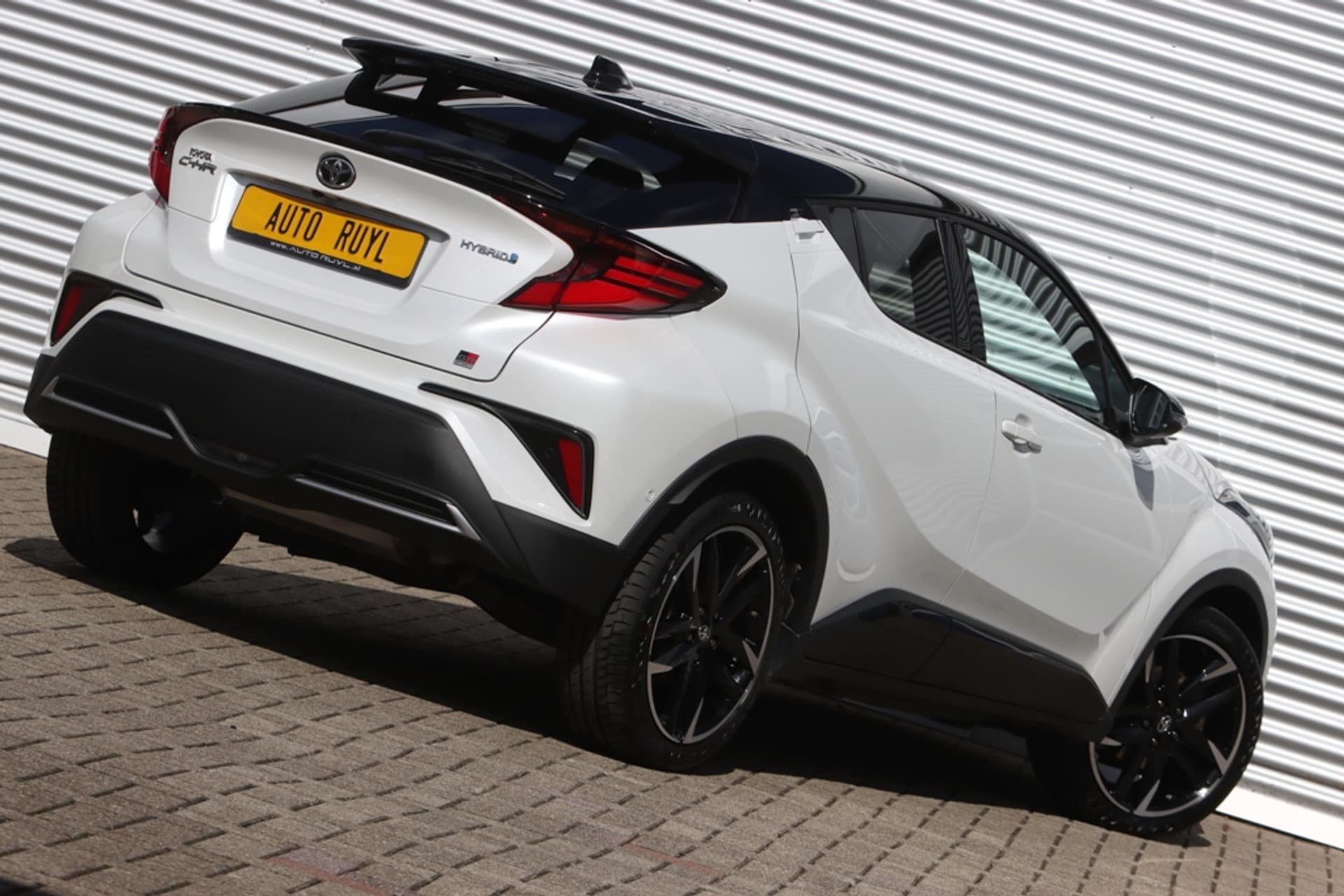 Toyota C-HR 1.8 Hybrid GR-Sport Bi-Tone 9.266 KM. thumbnail 12