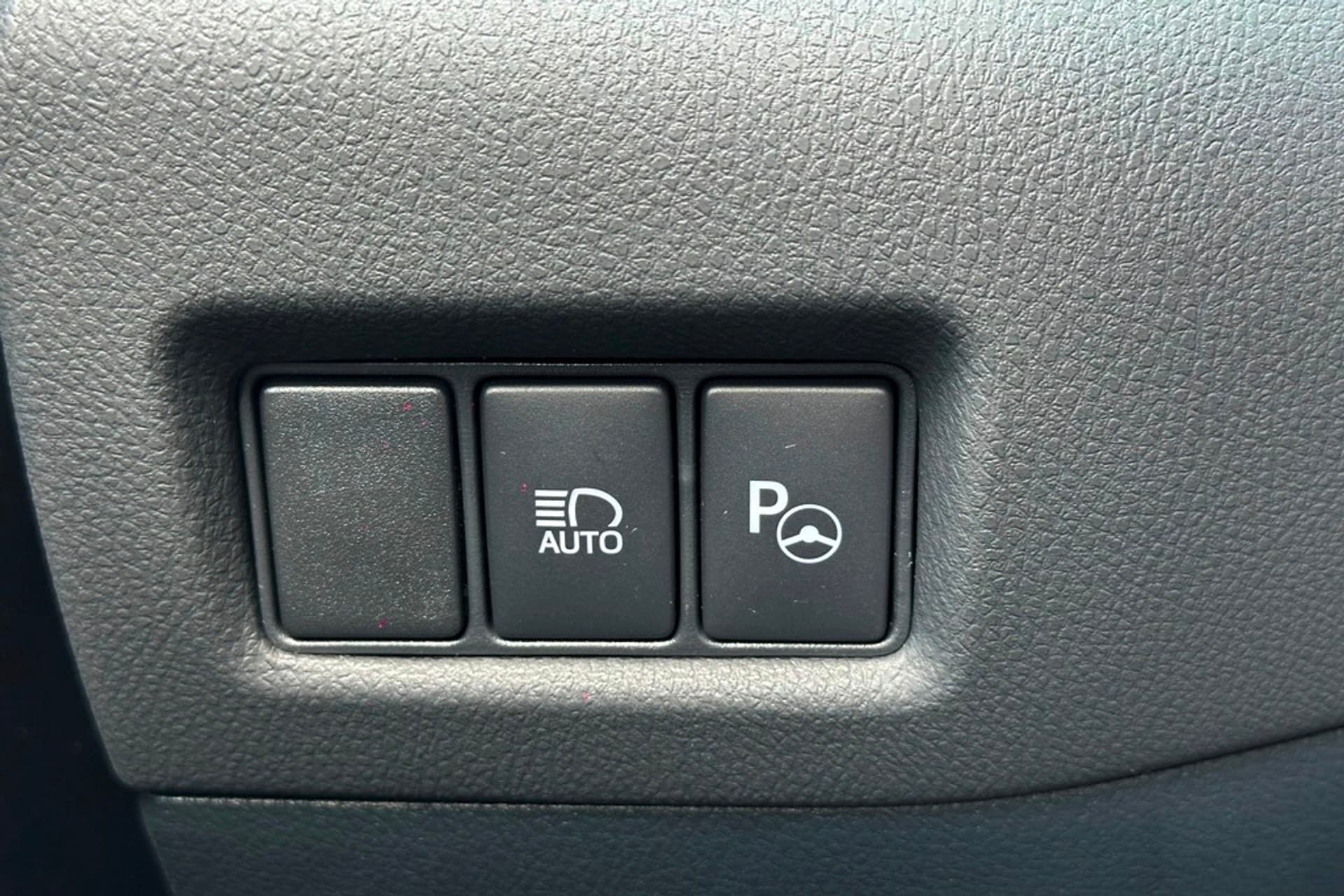 Toyota C-HR 1.8 Hybrid GR-Sport Bi-Tone 9.266 KM. thumbnail 26