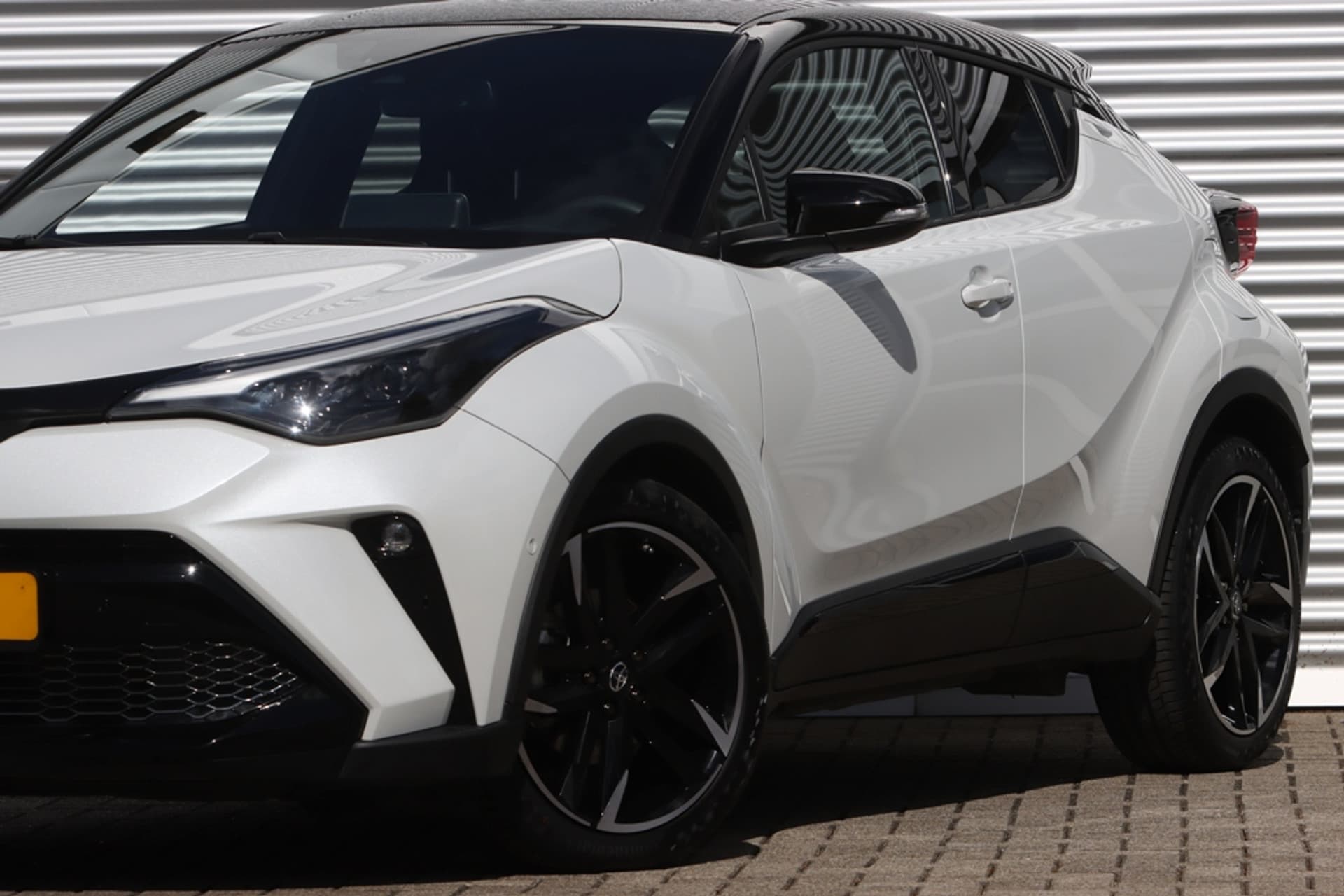 Toyota C-HR 1.8 Hybrid GR-Sport Bi-Tone 9.266 KM. thumbnail 6