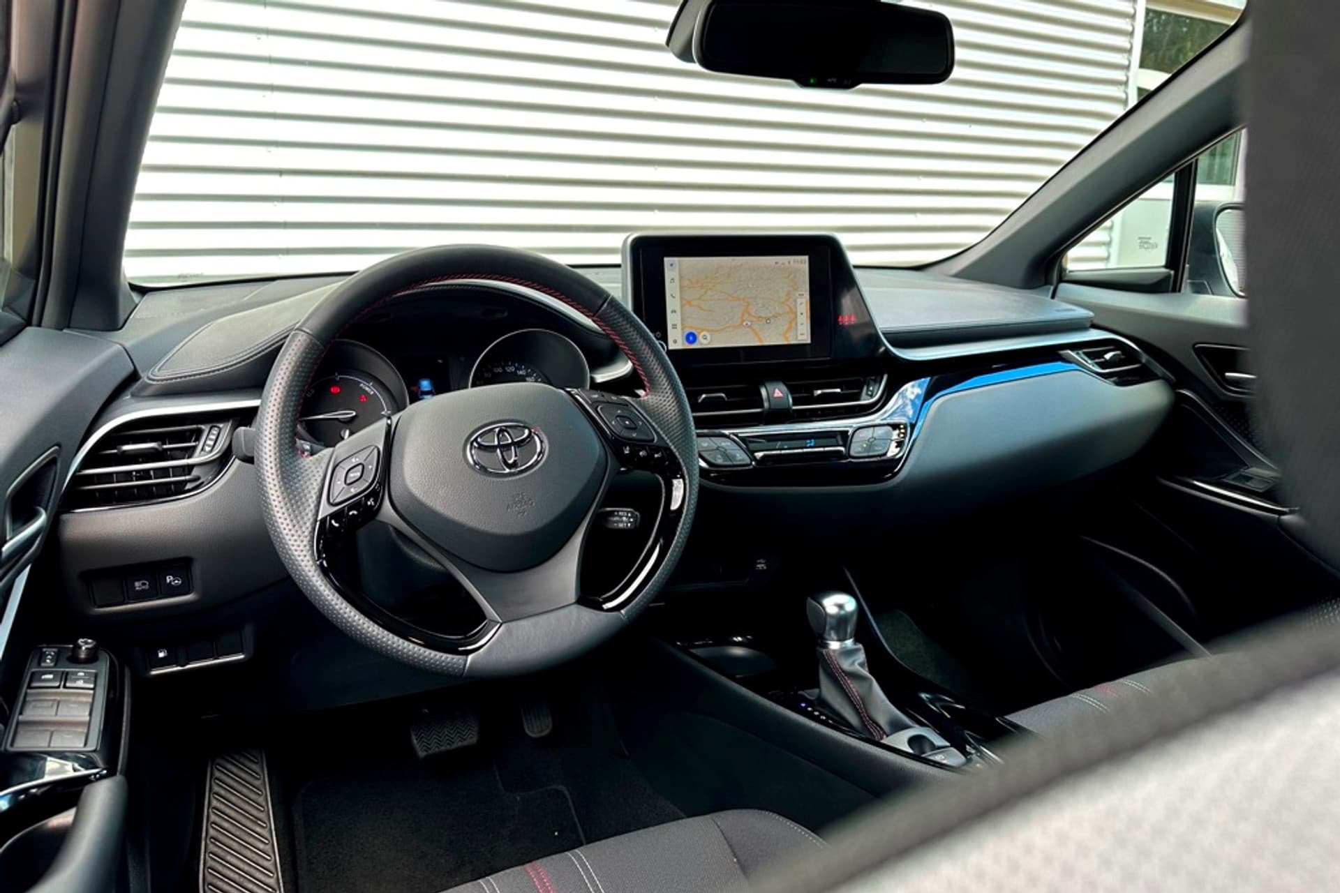 Toyota C-HR 1.8 Hybrid GR-Sport Bi-Tone 9.266 KM. thumbnail 9