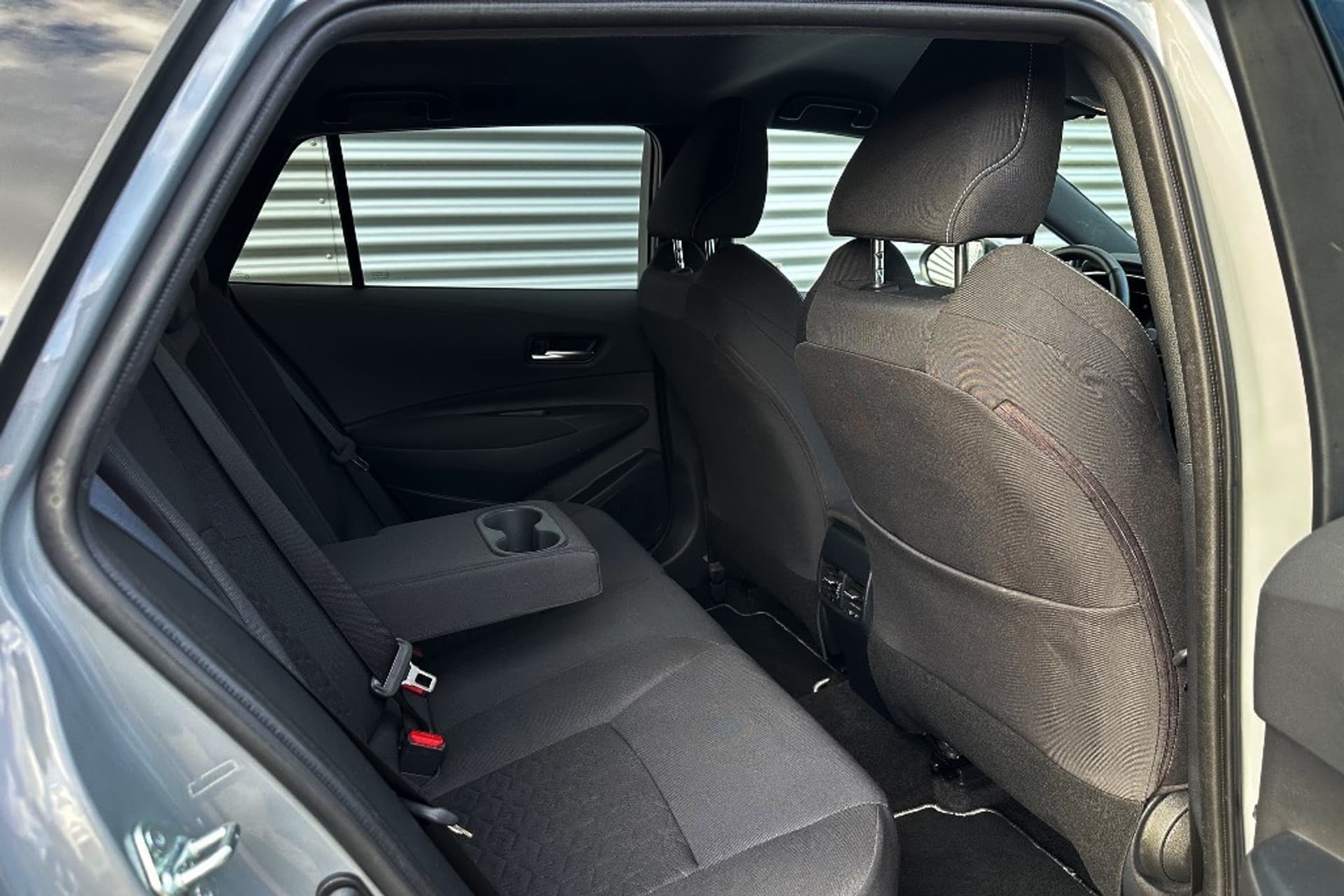 Toyota Corolla Touring Sports 2.0 Hybrid Team thumbnail 17