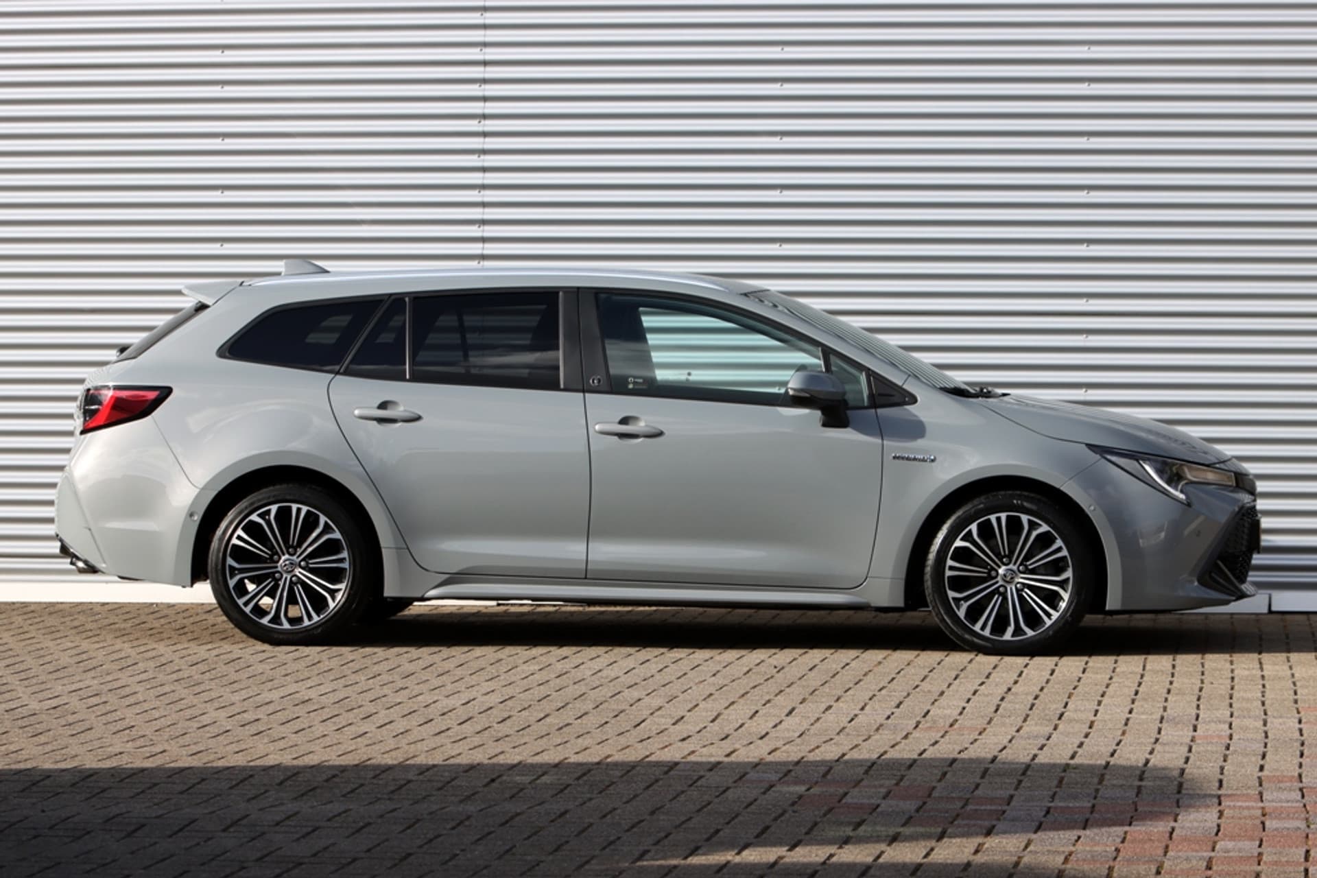 Toyota Corolla Touring Sports 2.0 Hybrid Team thumbnail 3