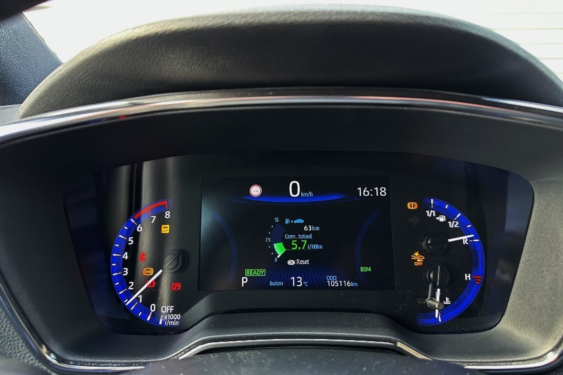 Toyota Corolla Touring Sports 2.0 Hybrid Team thumbnail 9