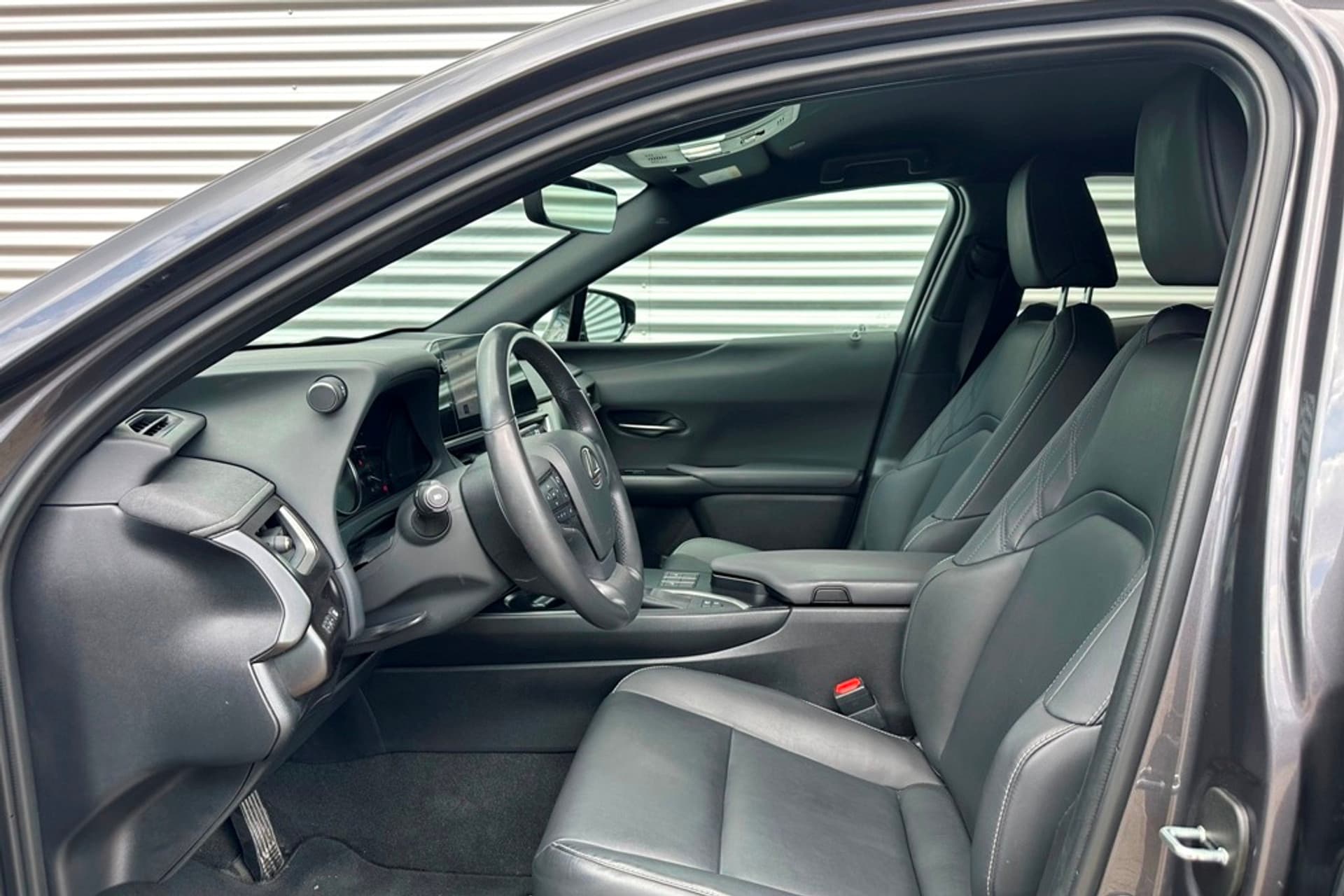 Lexus UX 250h F Sport Design Leer / Navi / Carplay thumbnail 4