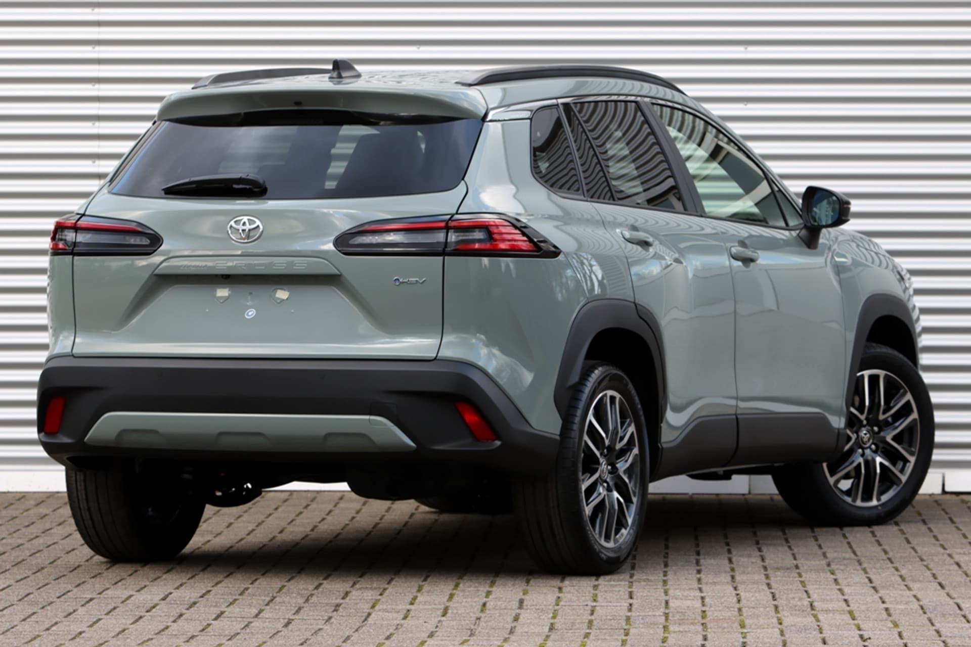 Toyota Corolla Cross Hybrid 140 Dynamic Splinternieuw thumbnail 2