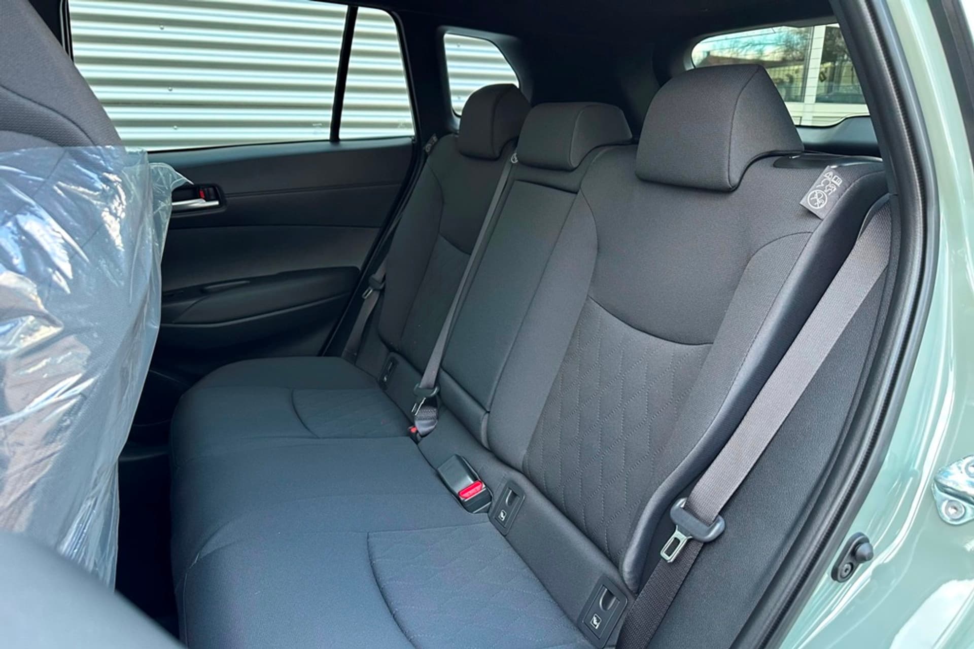 Toyota Corolla Cross Hybrid 140 Dynamic Splinternieuw thumbnail 19