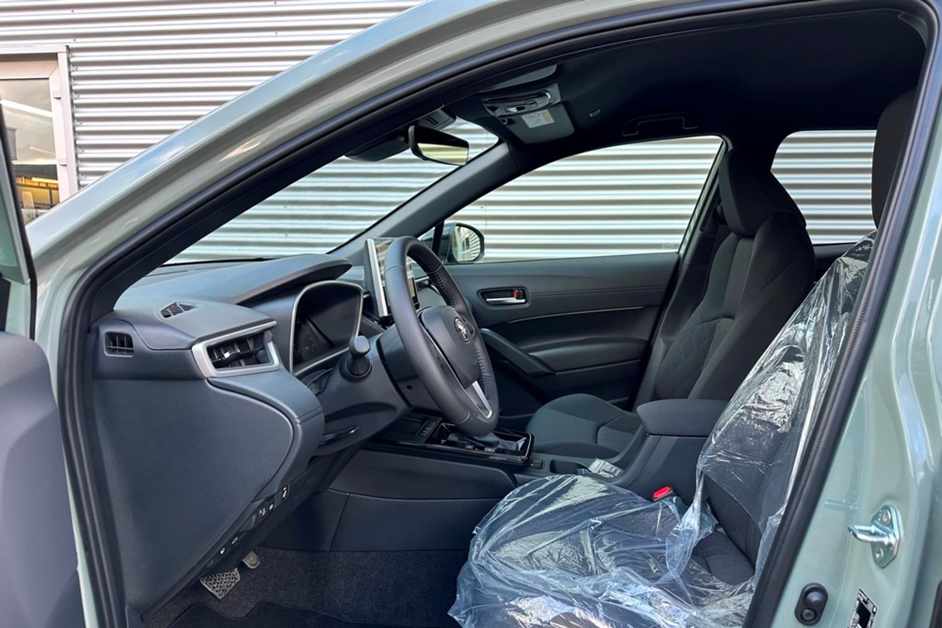 Toyota Corolla Cross Hybrid 140 Dynamic Splinternieuw thumbnail 5