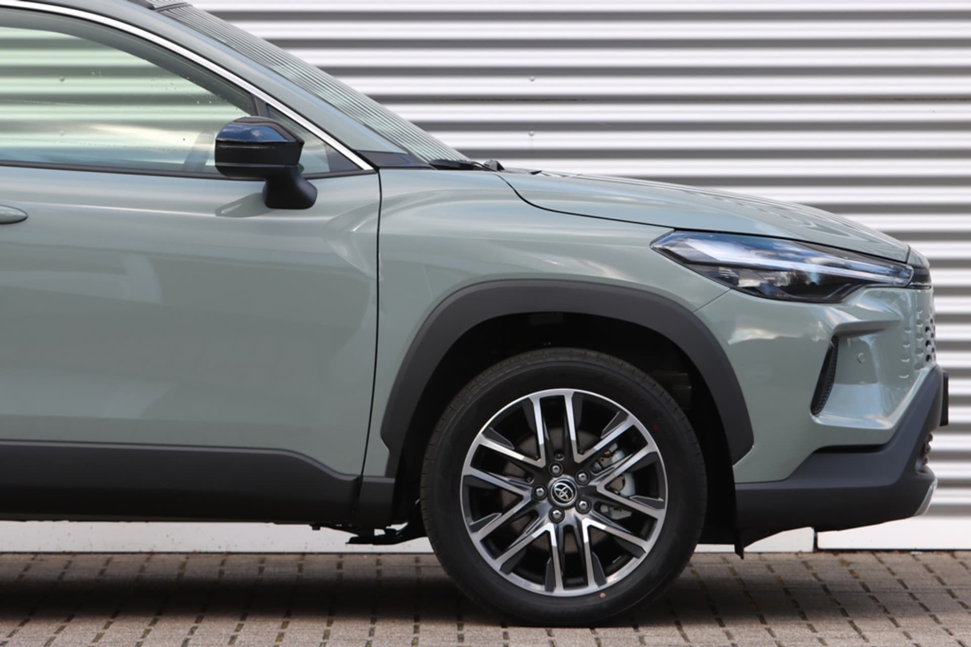 Toyota Corolla Cross Hybrid 140 Dynamic Splinternieuw thumbnail 8