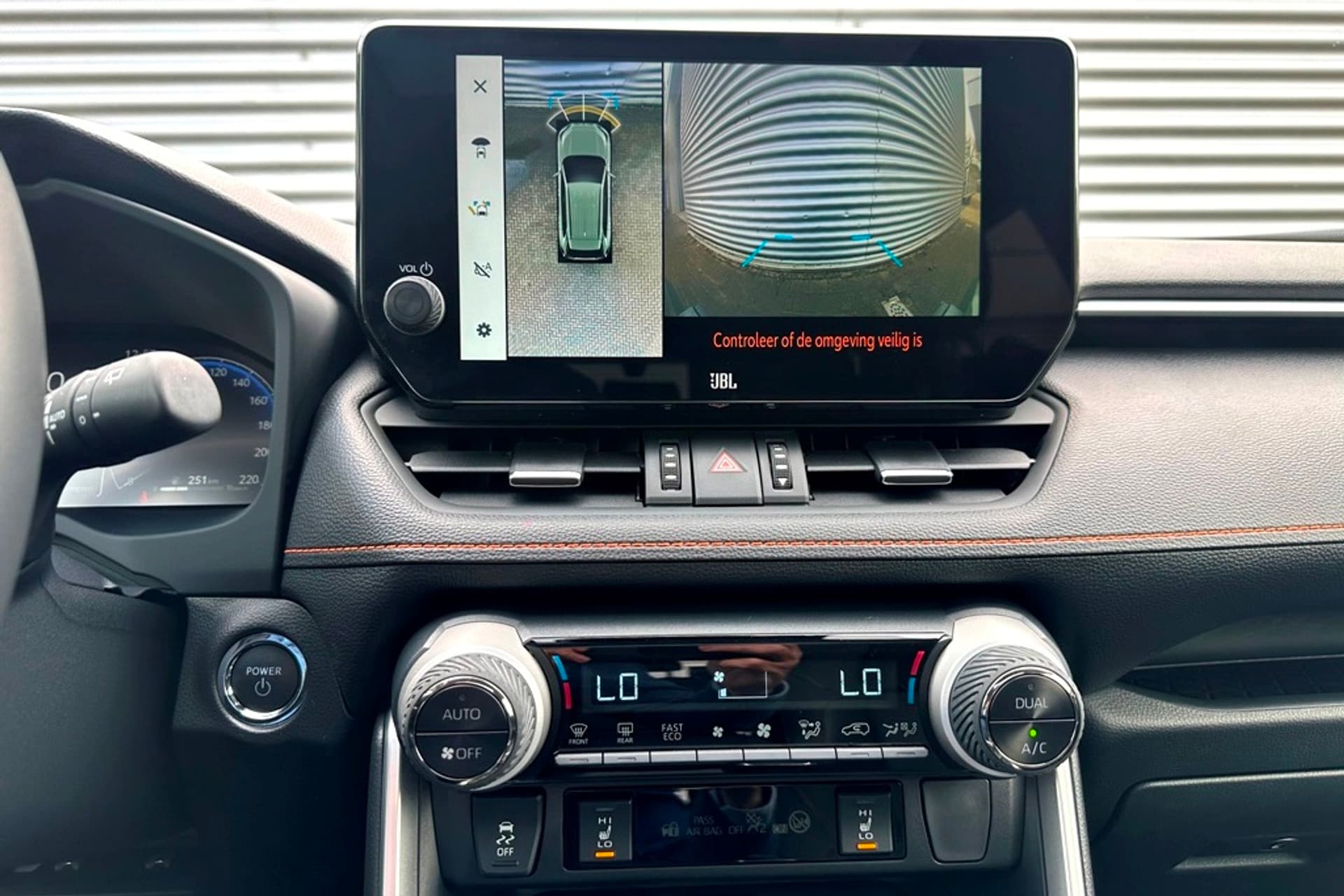 Toyota RAV4 2.5 Hybrid AWD Ulitmate Adventure Panoramad. thumbnail 21