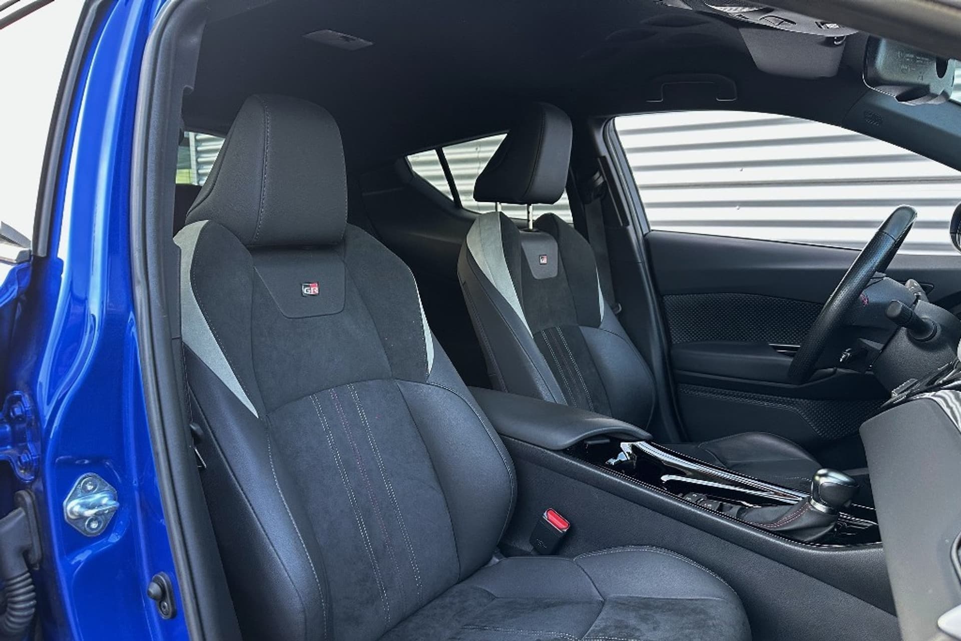 Toyota C-HR 2.0 Hybrid GR-Sport 13.451Km !! thumbnail 14