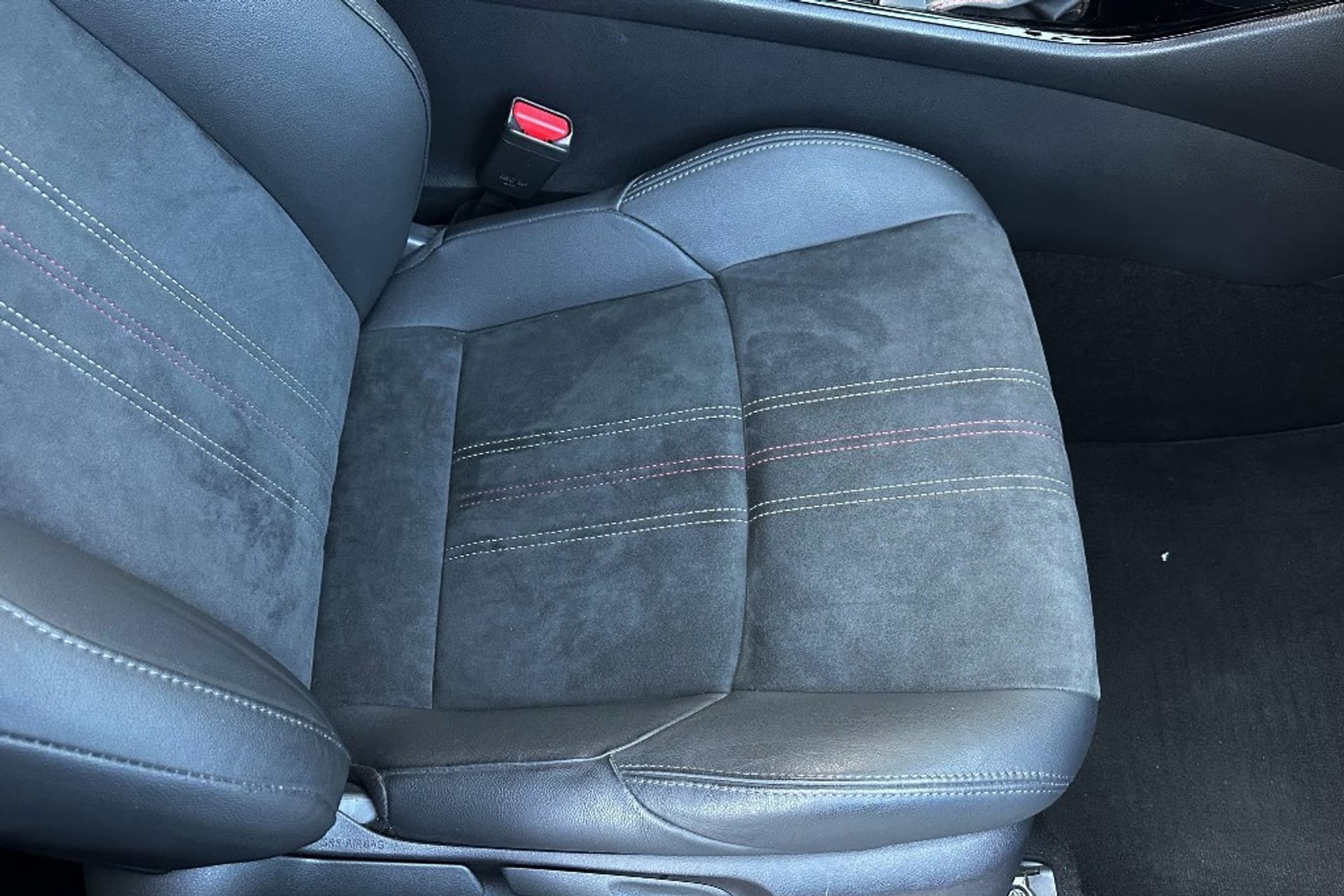 Toyota C-HR 2.0 Hybrid GR-Sport 13.451Km !! thumbnail 15