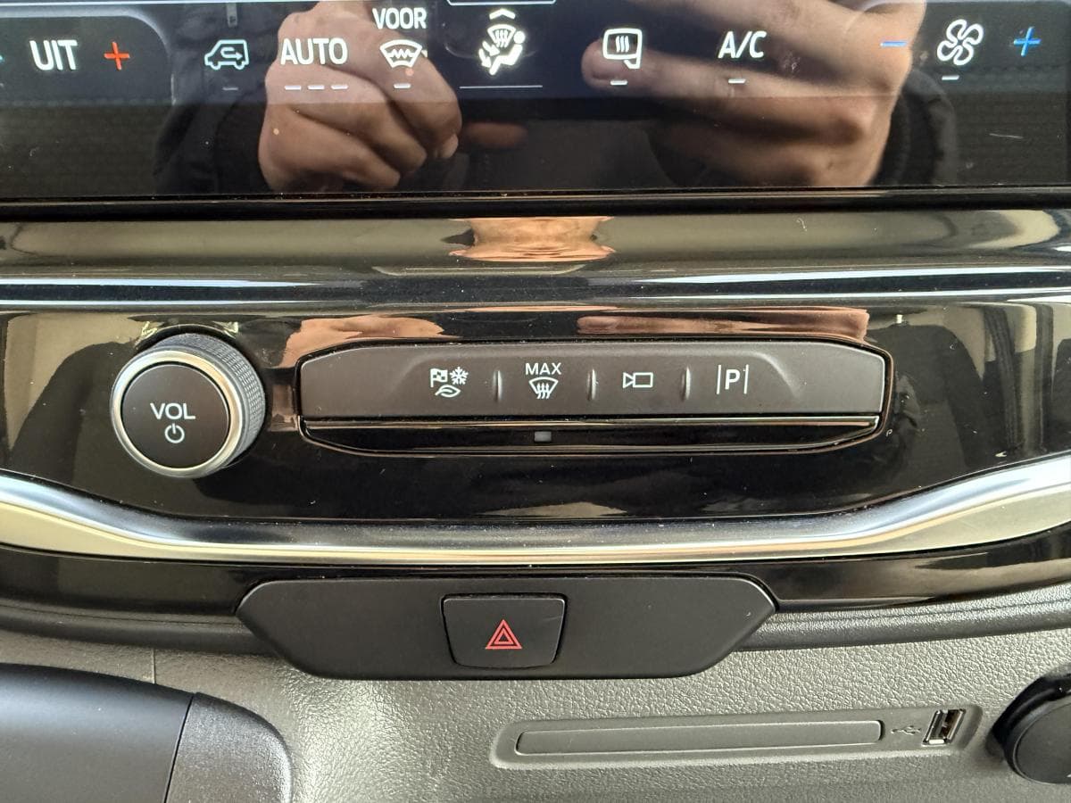 Ford E transit 390 75kwh 184pk e-Transit 390 75kWh 184PK thumbnail 23