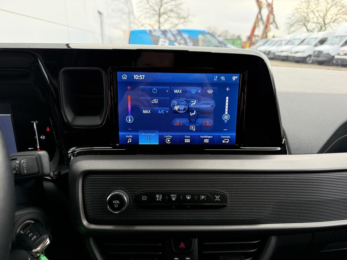 Ford Transit courier 10 ecoboost 100pk Transit Courier 1.0 EcoBoost 100PK thumbnail 18