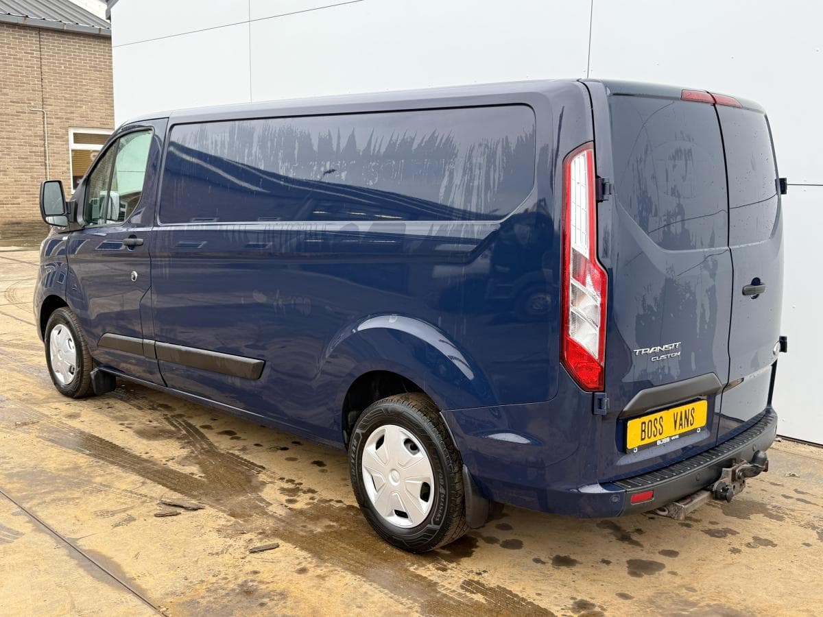 Ford Transit custom 300 20 tdci 130pk Transit Custom 300 2.0 TDCI 130PK thumbnail 2