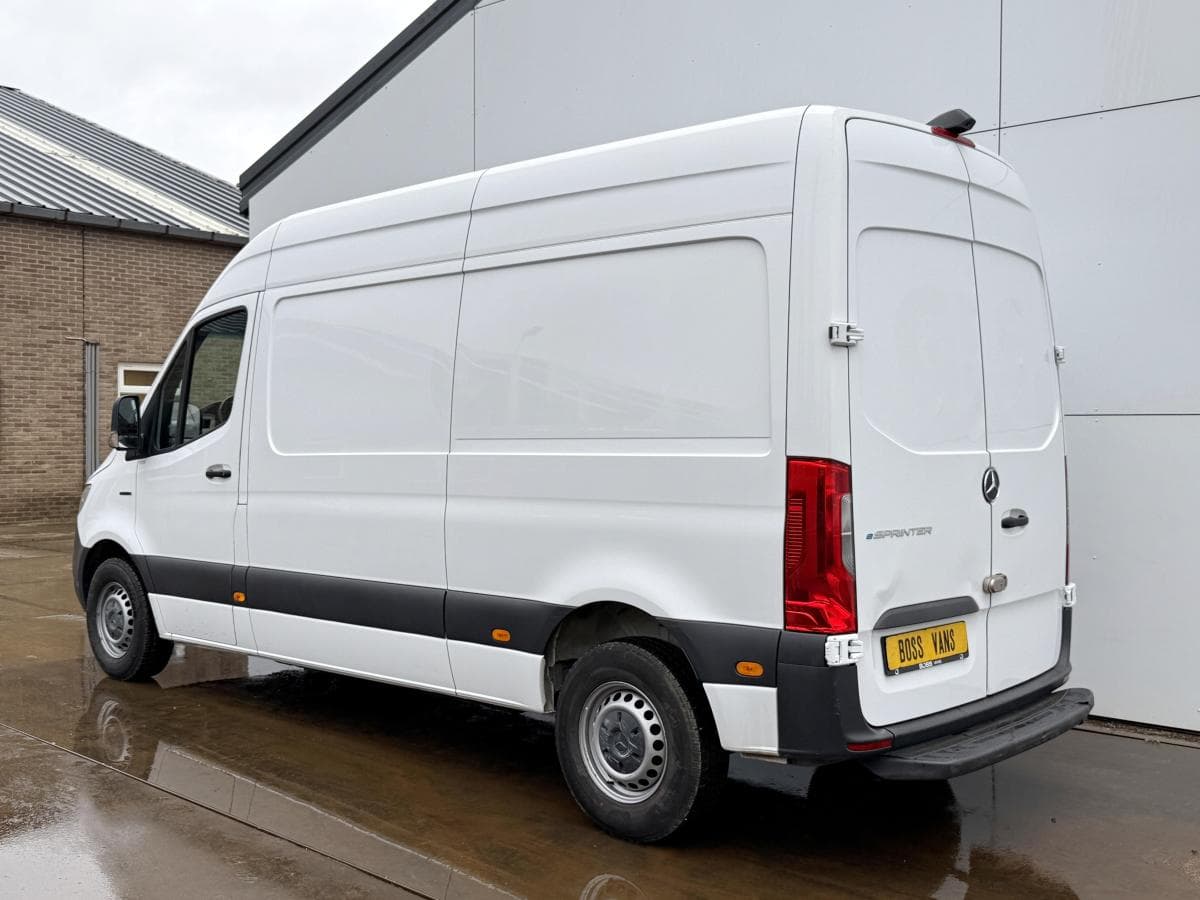 Mercedes-Benz Benz esprinter 312 55kwh eSprinter 312 55kWh thumbnail 3