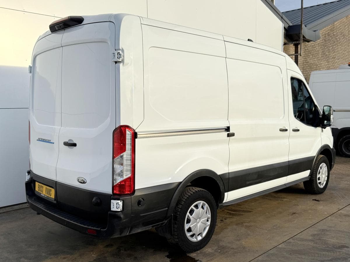 Ford E transit 390 75kwh 184pk e-Transit 390 75kWh 184PK thumbnail 3
