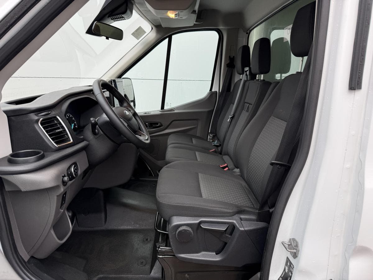 Ford E transit 68kwh 184pk e-Transit 68kWh 184PK thumbnail 6