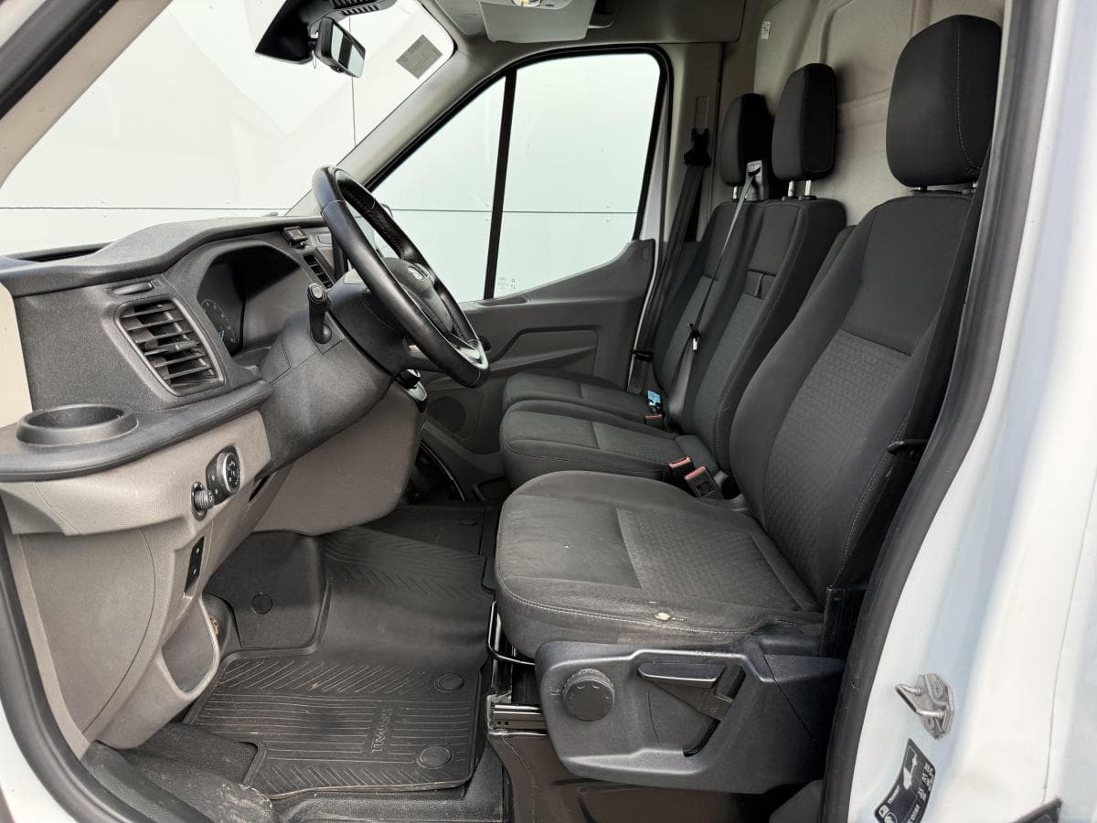 Ford E transit 68kwh 184pk e-Transit 68kWh 184PK thumbnail 8