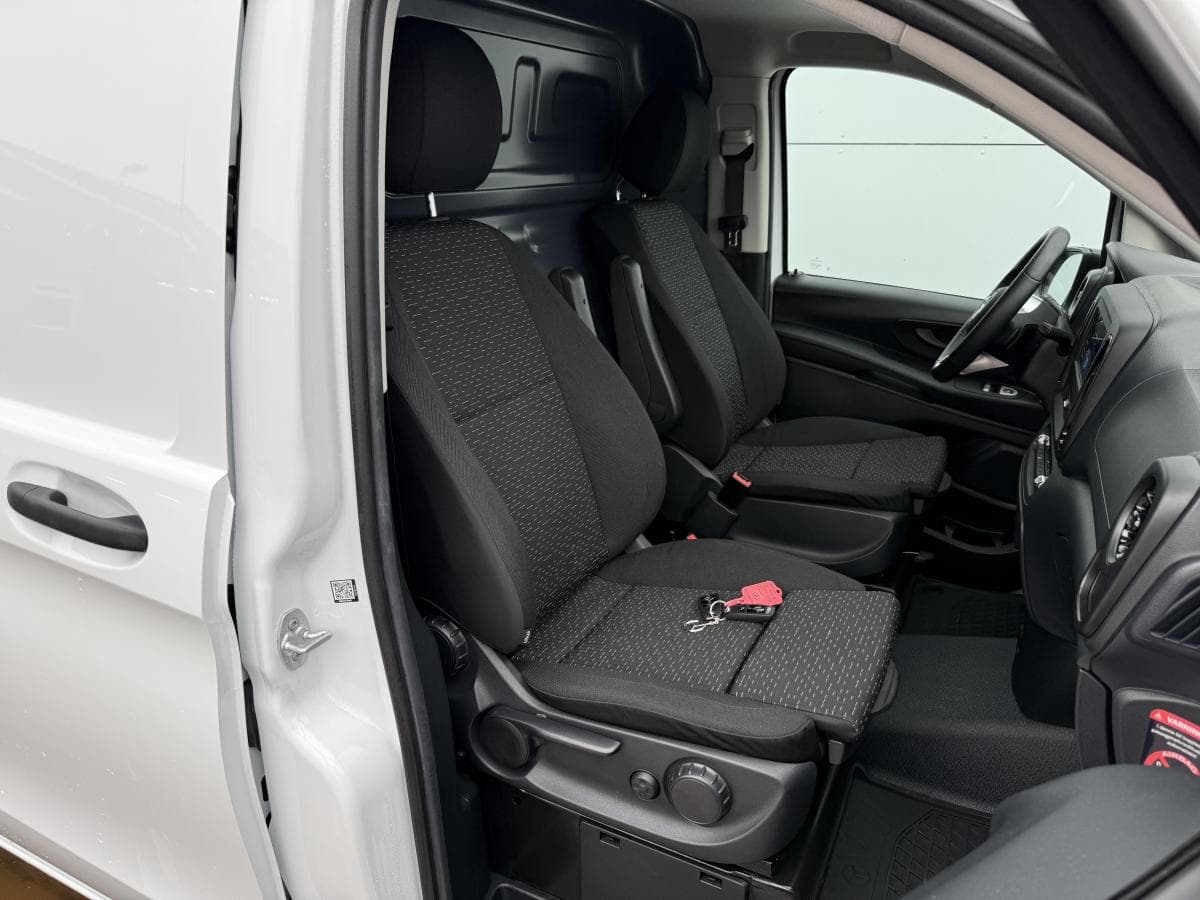 Mercedes-Benz Benz evito 112 pro 66kwh eVito 112 Pro 66kWh thumbnail 8