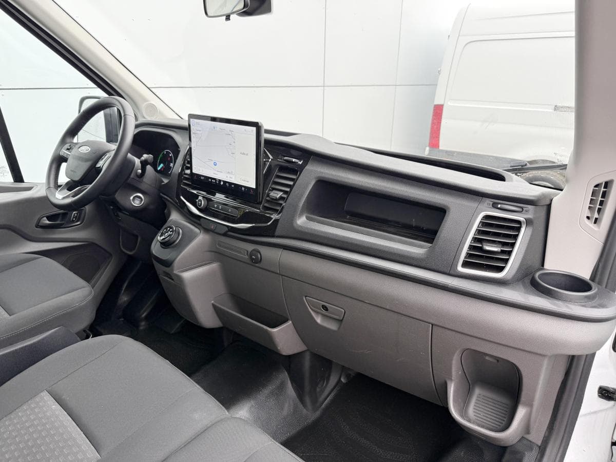 Ford E transit 75kwh e-Transit 75kWh thumbnail 8