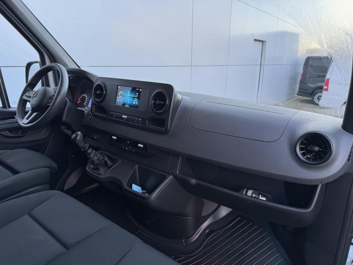 Mercedes-Benz Benz 315 19 cdi 315 1.9 CDI thumbnail 8