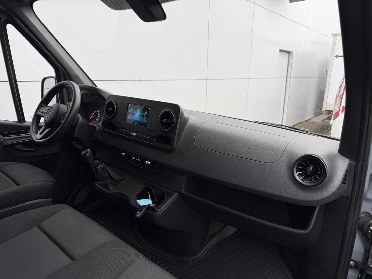 Mercedes-Benz Benz sprinter 215 19 cdi Sprinter 215 1.9 CDI thumbnail 8