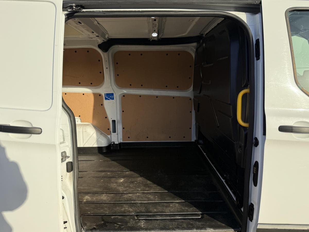 Ford Transit custom 340 10 phev 120pk Transit Custom 340 1.0 PHEV 120PK thumbnail 9