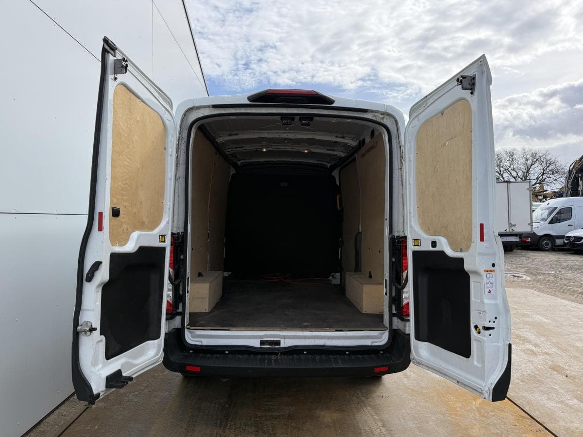 Ford E transit 68kwh 184pk e-Transit 68kWh 184PK thumbnail 12