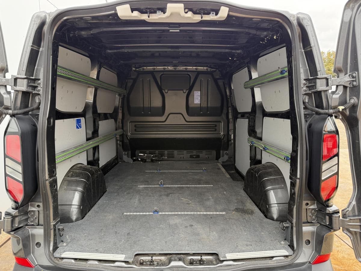 Ford Transit custom 320 20 tdci 136pk Transit Custom 320 2.0 TDCI 136PK thumbnail 11