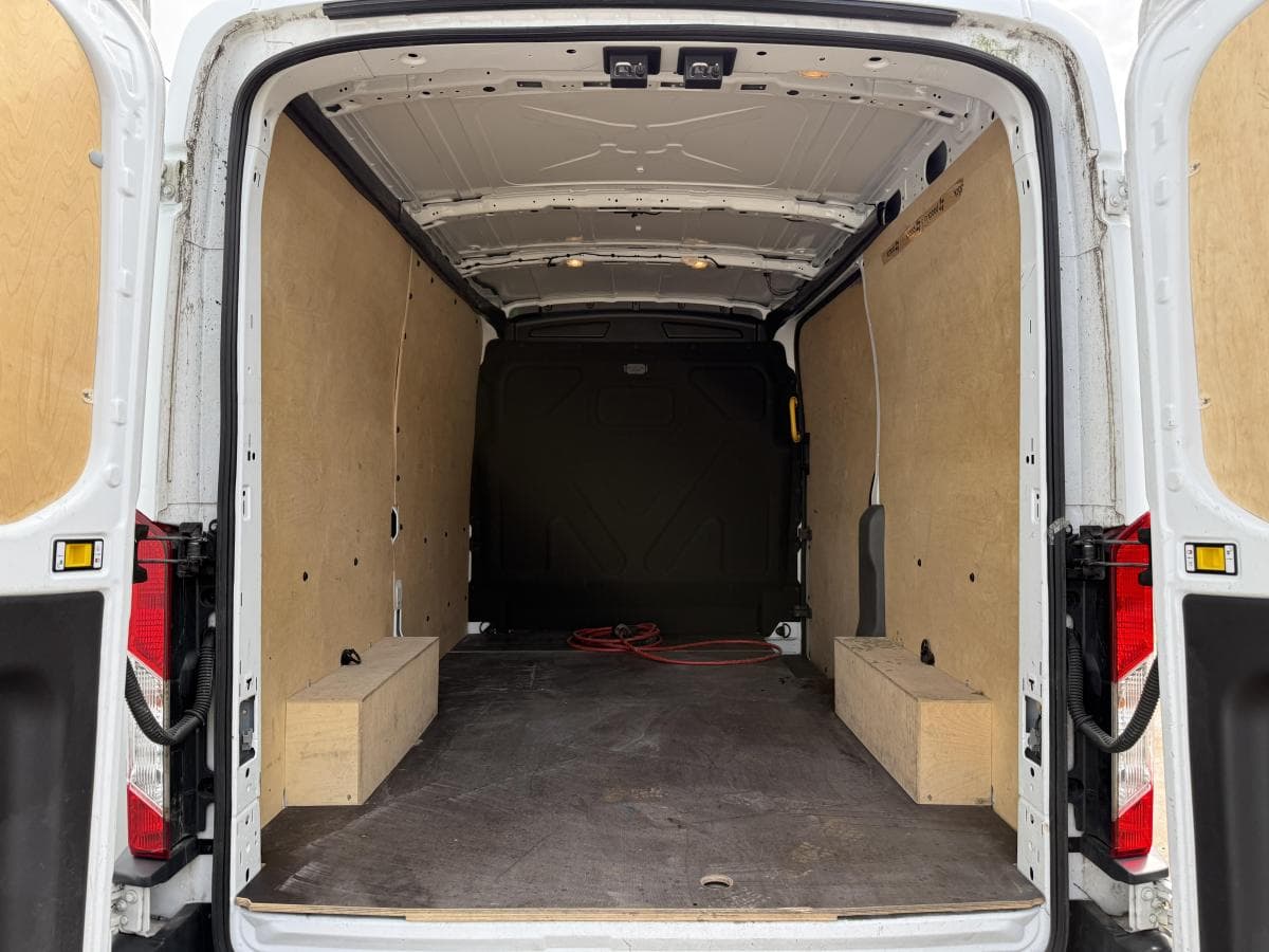 Ford E transit 68kwh 184pk e-Transit 68kWh 184PK thumbnail 13