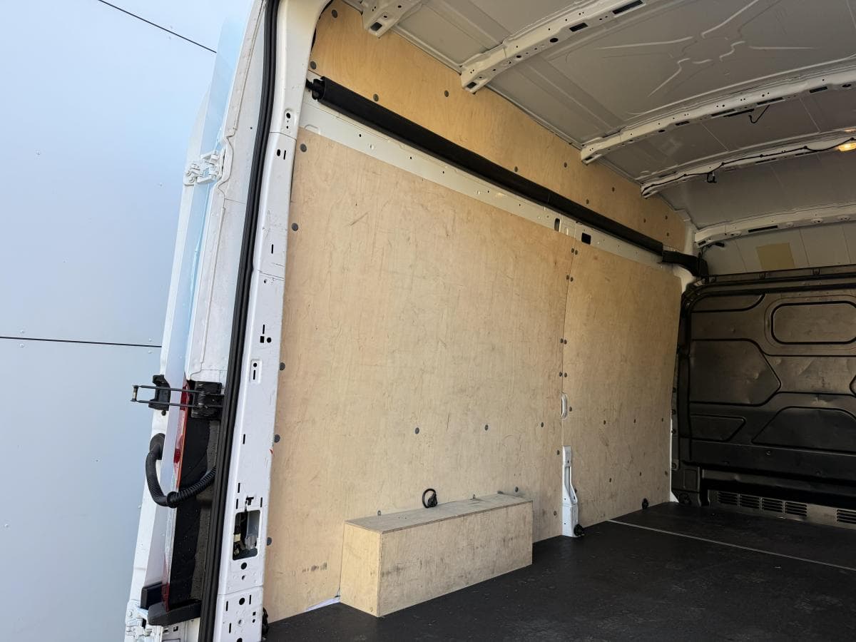 Ford E transit 68kwh 184pk e-Transit 68kWh 184PK thumbnail 14