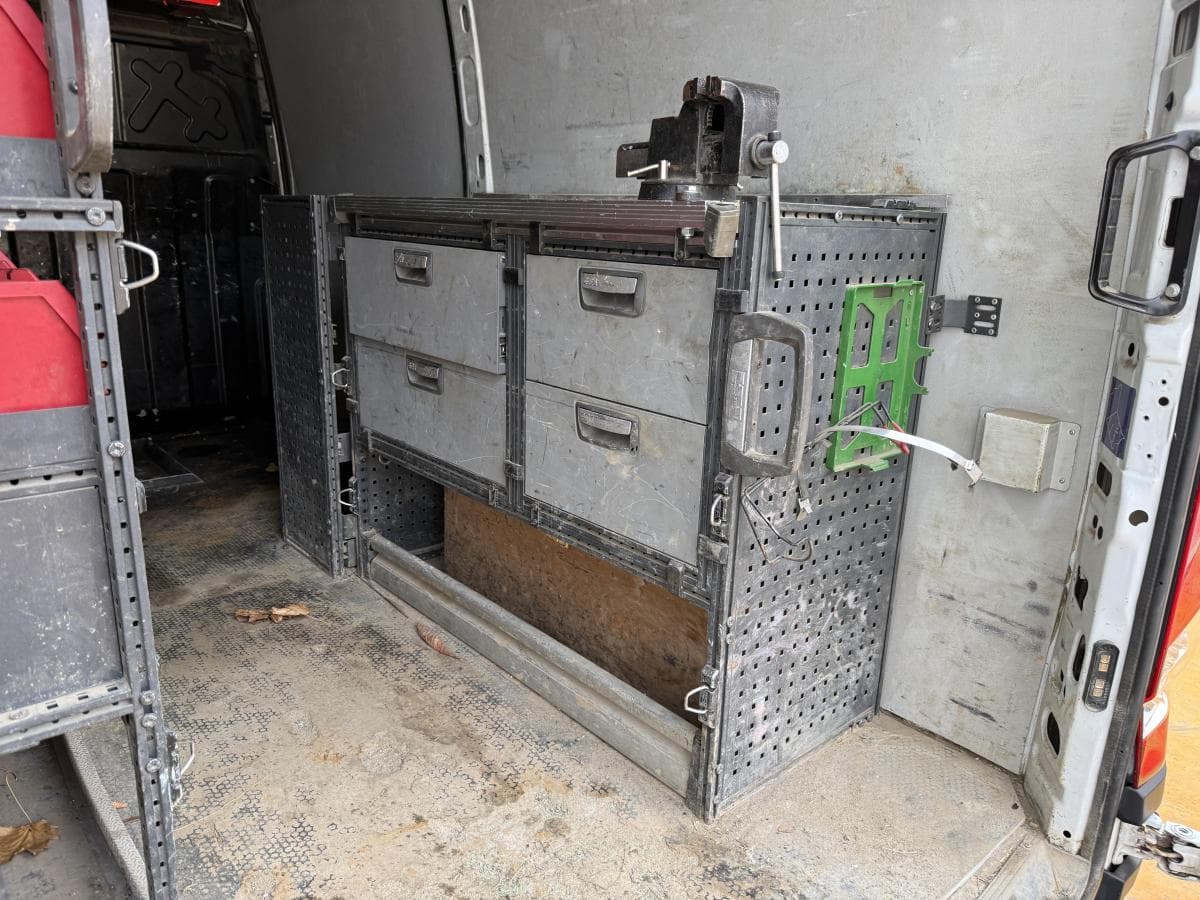 Iveco Daily 35c16 23 Daily 35C16 2.3 thumbnail 12