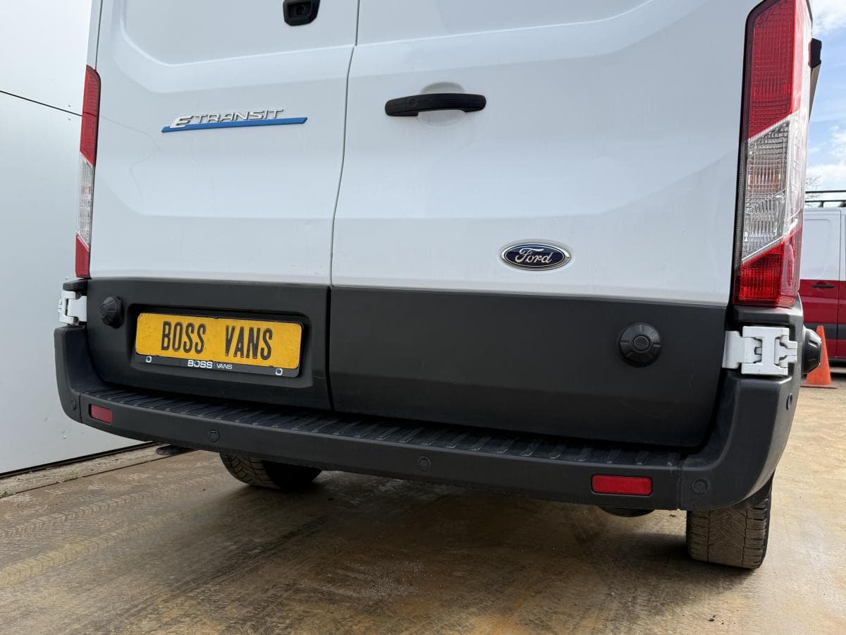 Ford E transit 68kwh 184pk e-Transit 68kWh 184PK thumbnail 16