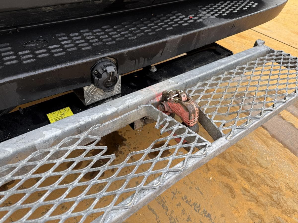 Iveco Daily 35c16 23 Daily 35C16 2.3 thumbnail 14