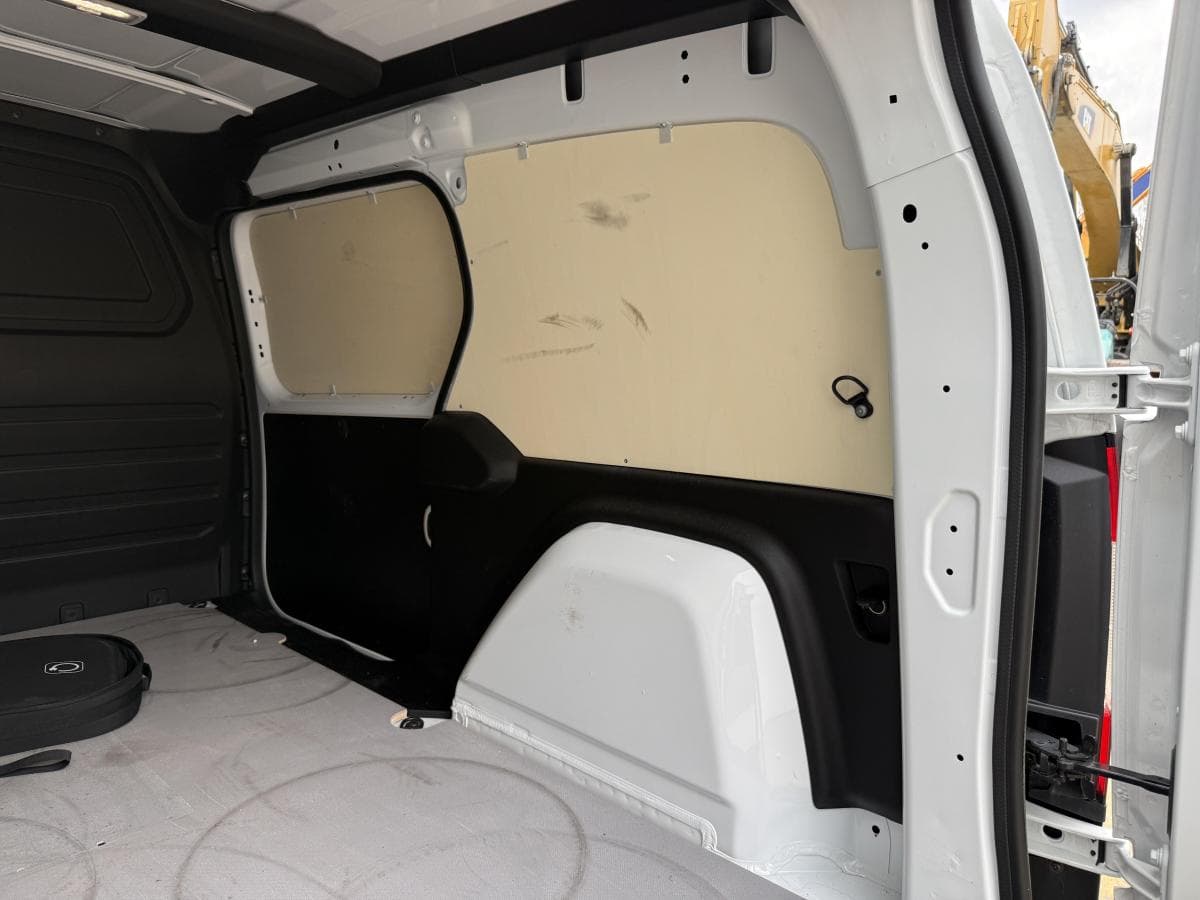 Mercedes-Benz Benz ecitan 112 51kwh eCitan 112 51kWh thumbnail 14