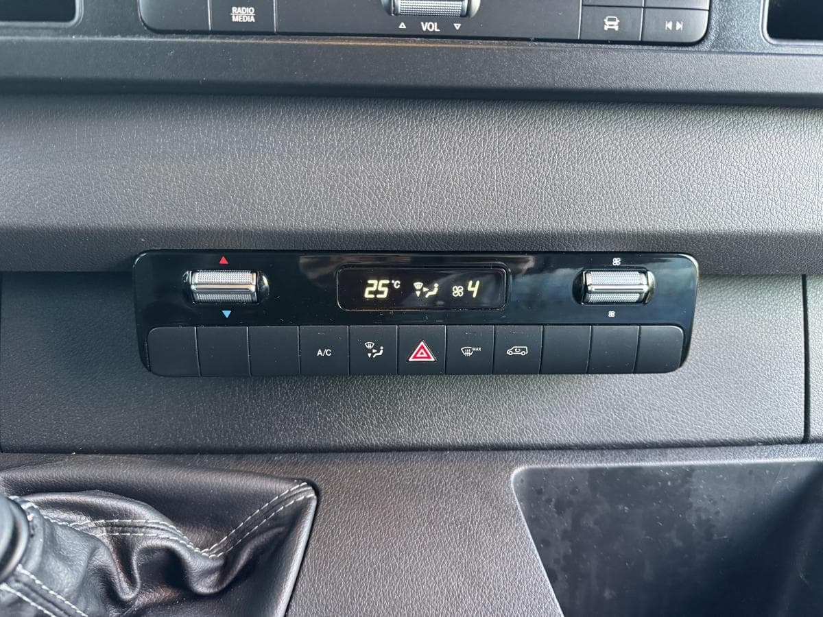 Mercedes-Benz Benz 315 19 cdi 315 1.9 CDI thumbnail 17