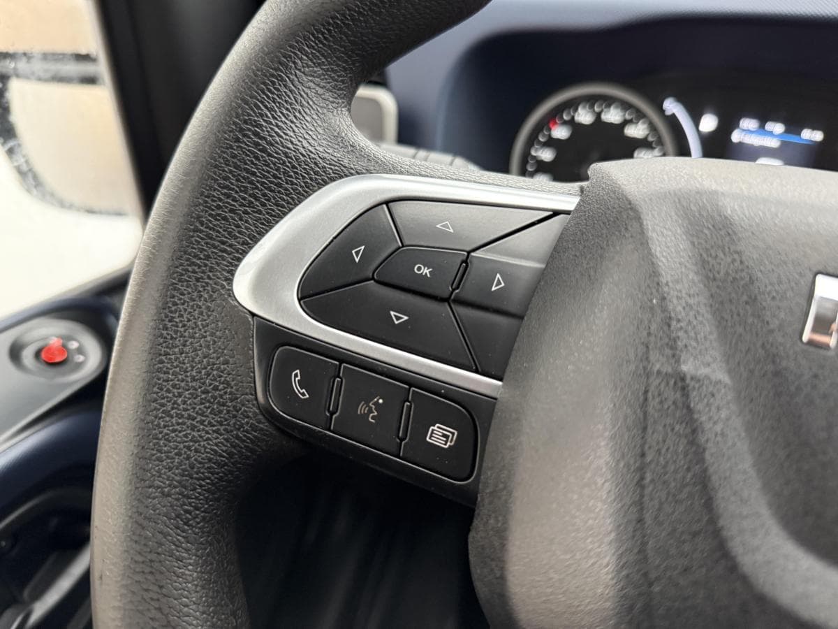 Iveco Daily 35s16 23 Daily 35S16 2.3 thumbnail 21