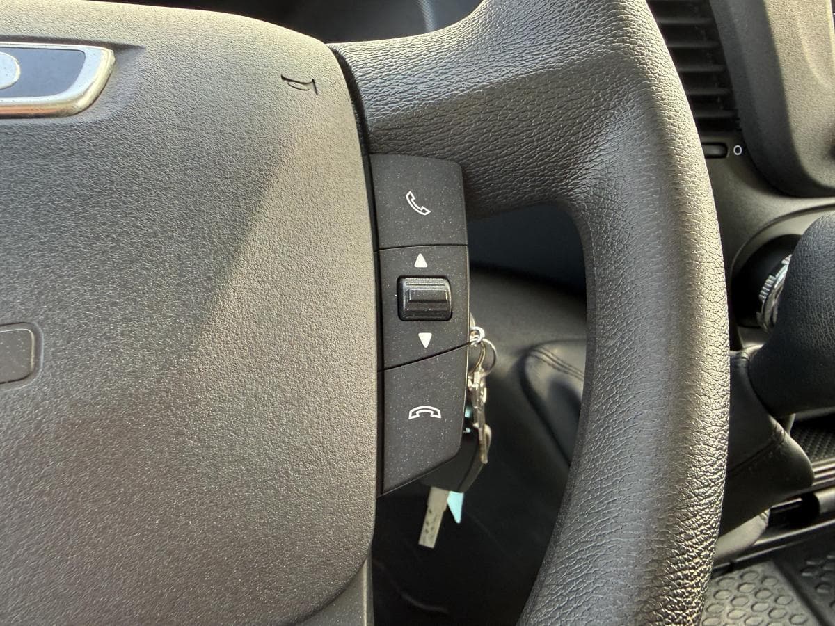 Iveco Daily 35s14 23 Daily 35S14 2.3 thumbnail 21