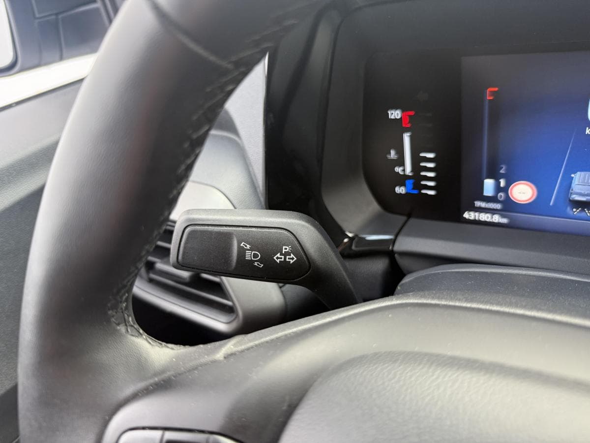 Ford Transit courier 10 ecoboost 100pk Transit Courier 1.0 EcoBoost 100PK thumbnail 24