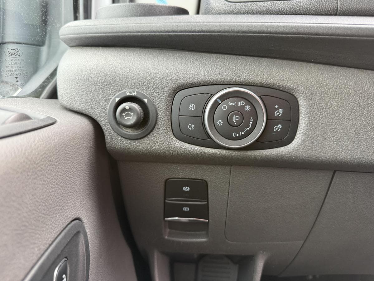 Ford E transit 68kwh 184pk e-Transit 68kWh 184PK thumbnail 26