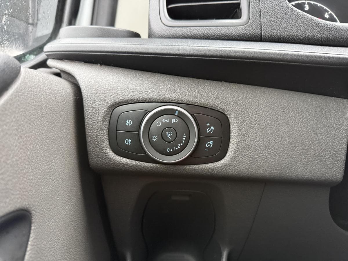 Ford Transit custom 20 tdci 130pk Transit Custom 2.0 TDCI 130PK thumbnail 24