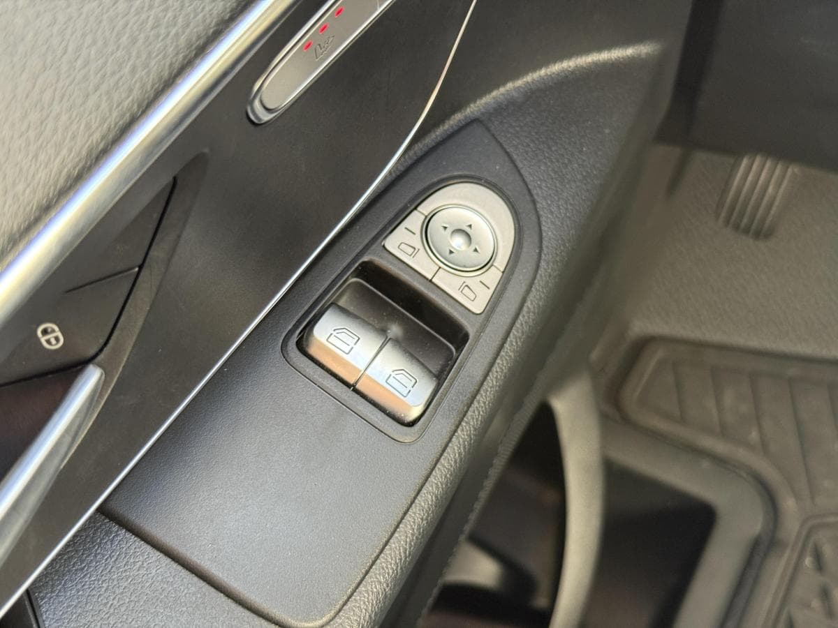Mercedes-Benz Benz vito 114 19 cdi Vito 114 1.9 CDI thumbnail 24