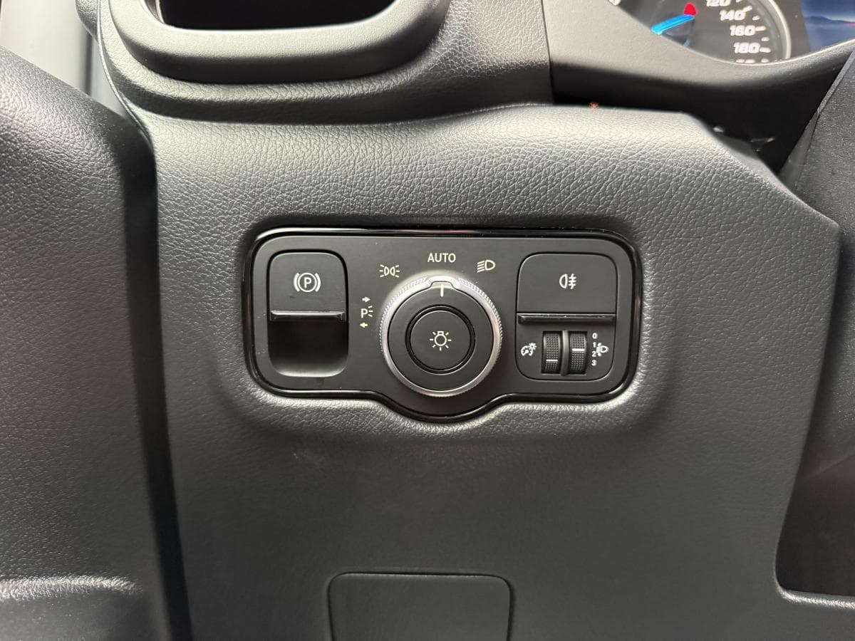 Mercedes-Benz Benz evito 112 pro 66kwh eVito 112 Pro 66kWh thumbnail 26