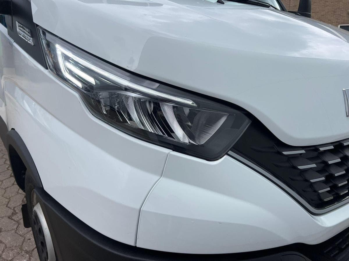 Iveco Daily 35s14 23 Daily 35S14 2.3 thumbnail 26