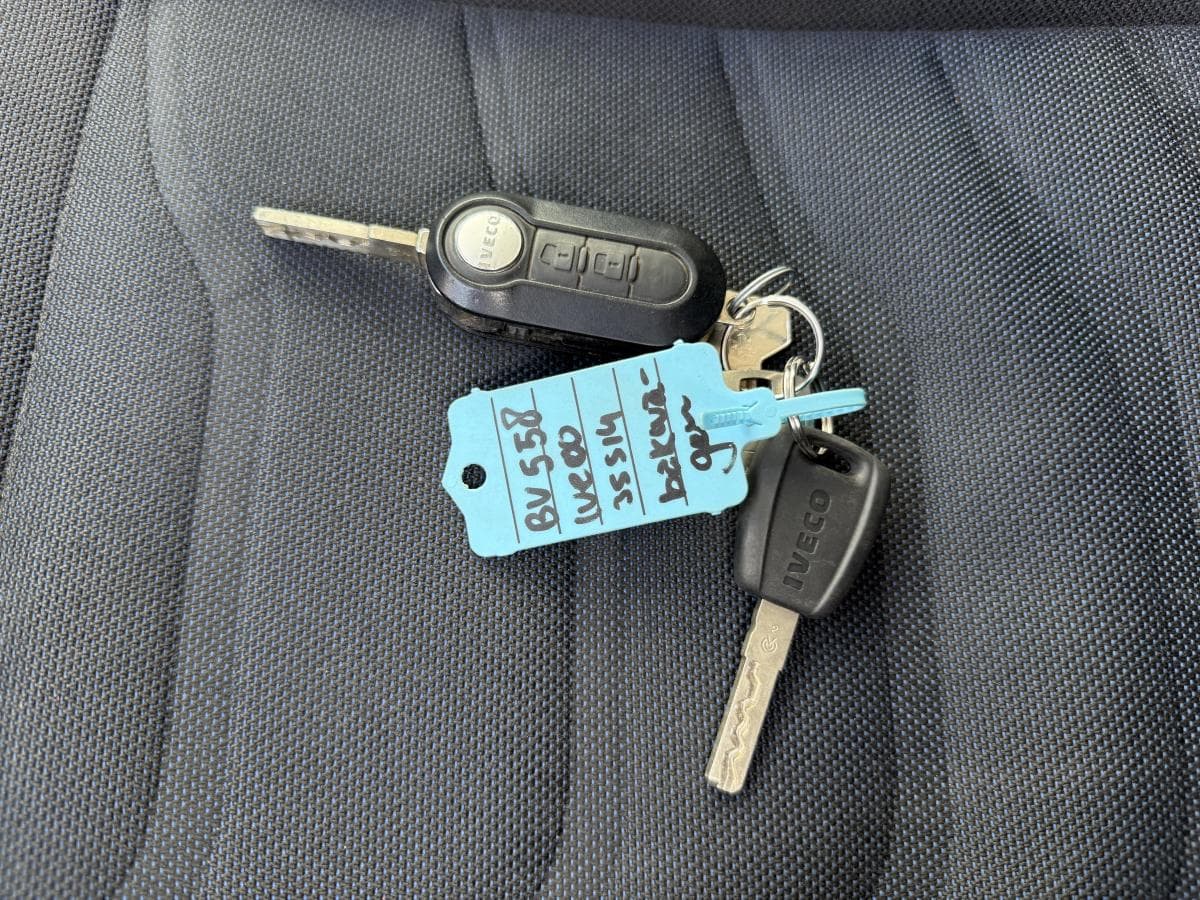 Iveco Daily 35s14 23 Daily 35S14 2.3 thumbnail 27